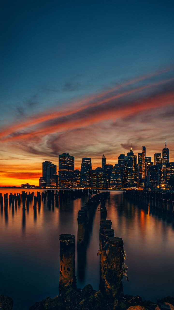 Обои отражение, Альбом, земля, закат, смартфон в разрешении 720x1280