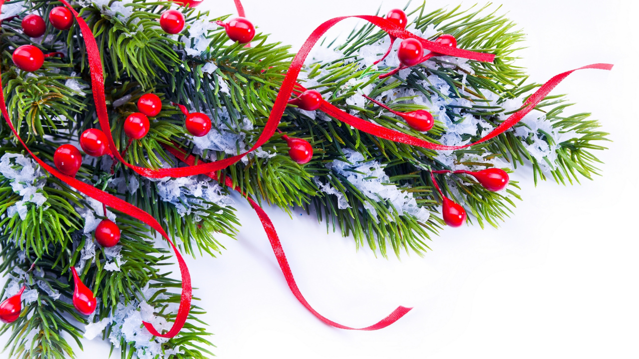 Обои Рождественский день, елка, Рождественские украшения, ветвь, дерево в разрешении 1280x720