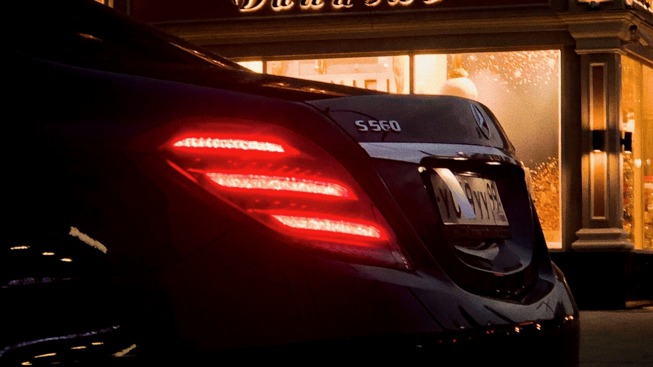 Обои отражение, легковые автомобили, спорткар, Махиндра Тар, mercedes benz в разрешении 1280x720