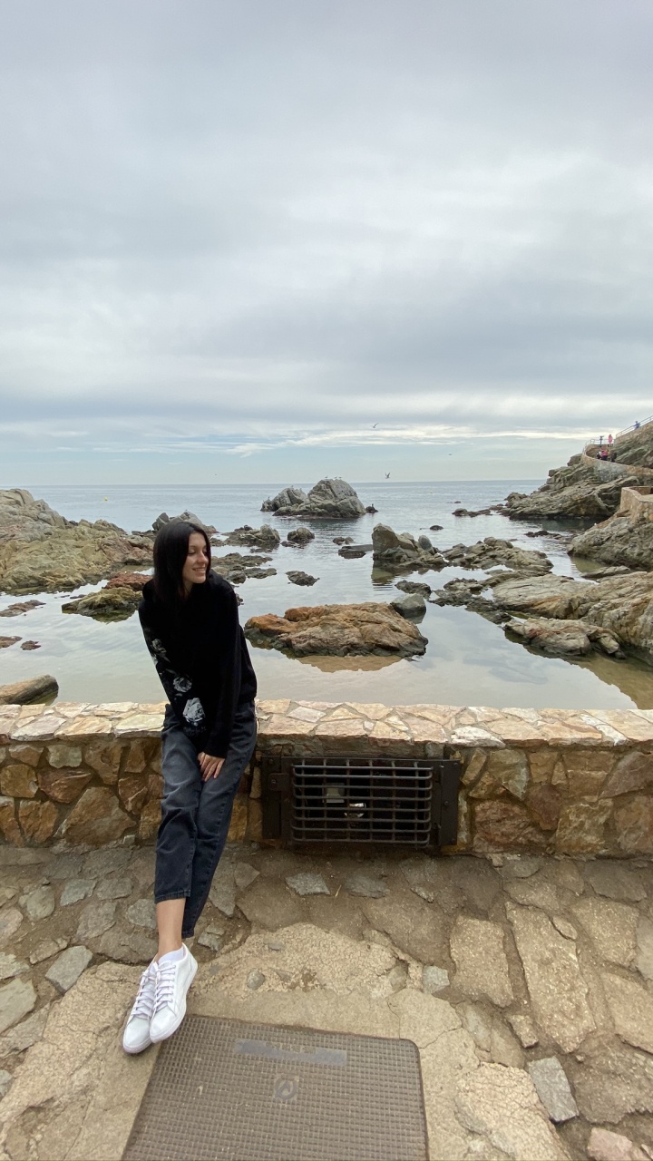 Обои путешествие, туризм, вода, джинсовая ткань, джинсы в разрешении 720x1280