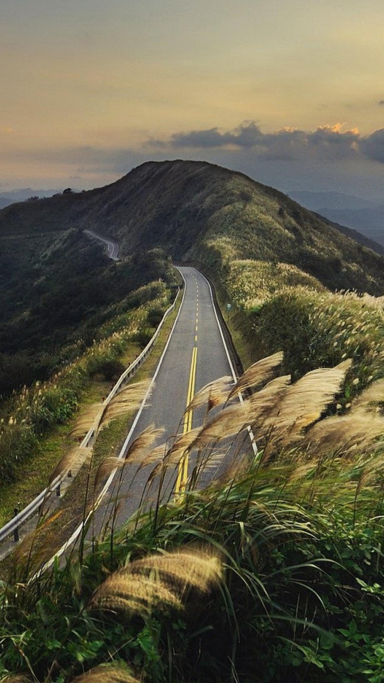 Обои гора, горный рельеф, природа, холм, нагорье в разрешении 750x1334