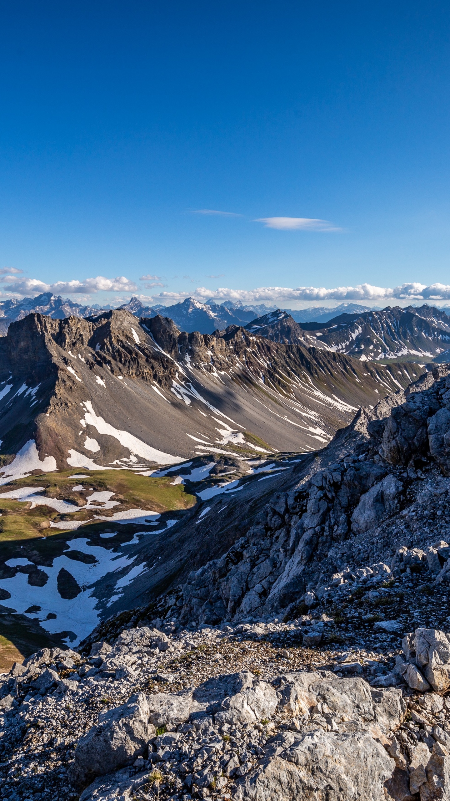 Обои Давос, гора, облако, природный ландшафт, склон в разрешении 1440x2560