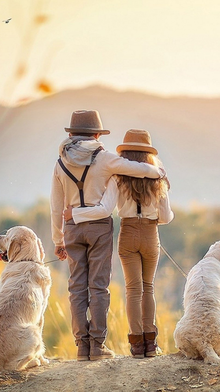 Обои солнечный свет, Китайские гадания, ребенок, трава, утро в разрешении 750x1334