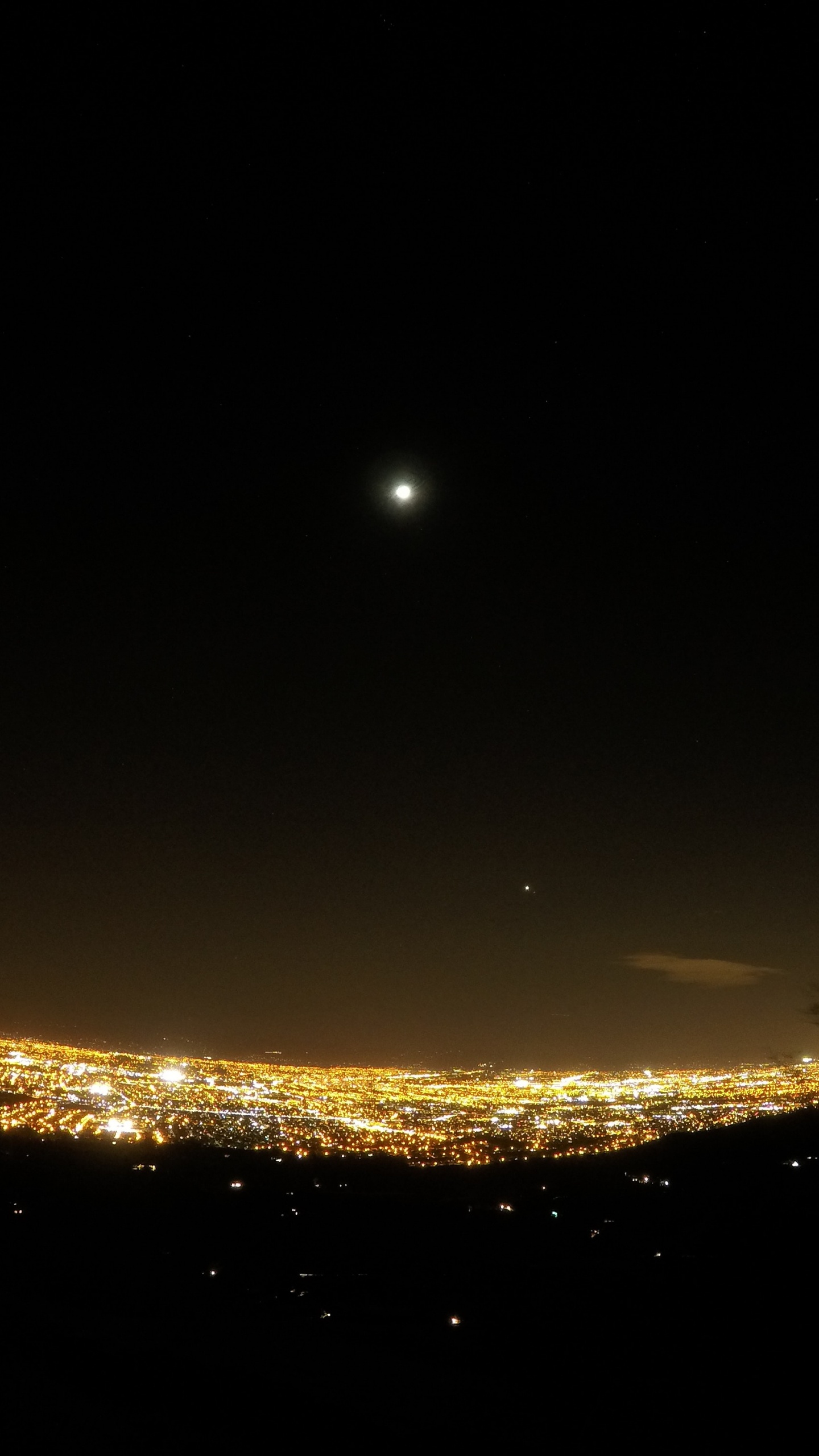 Обои ночь, астрономический объект, свет, небесное явление, атмосфера в разрешении 1440x2560