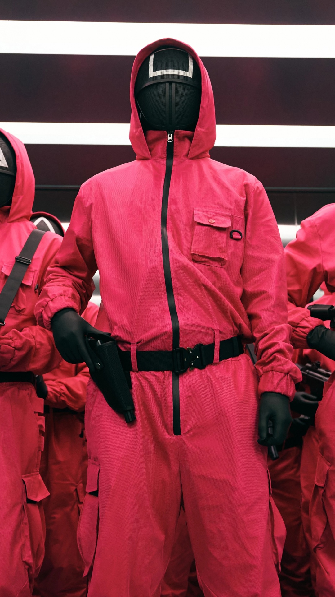 Обои игра в кальмара, нетфликс, Южная Корея, корейская драма, спецодежда в разрешении 1080x1920