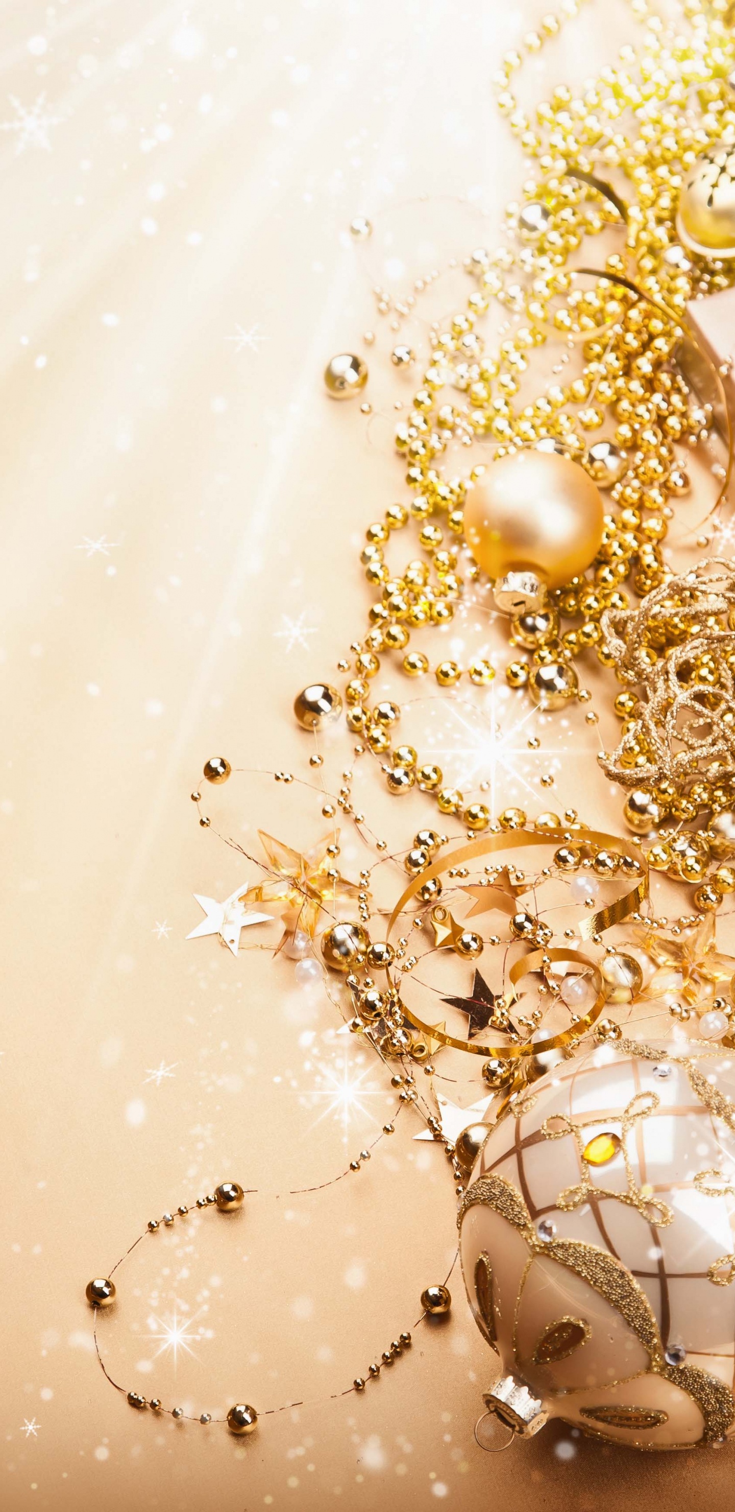 Обои Рождественские украшения, Санта-Клаус, Новый год, Дед Мороз, Рождество в разрешении 1440x2960