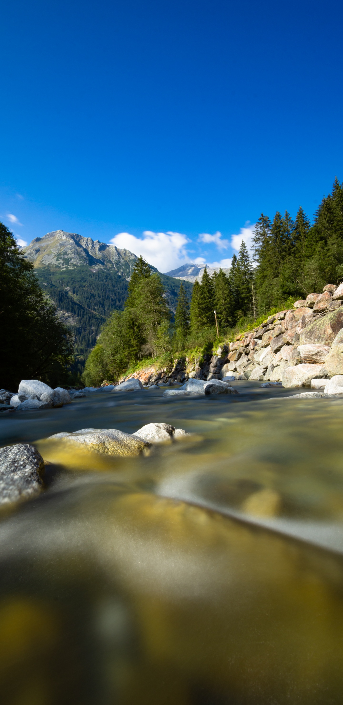 Обои природа, вода, облако, гидроресурсы, гора в разрешении 1440x2960