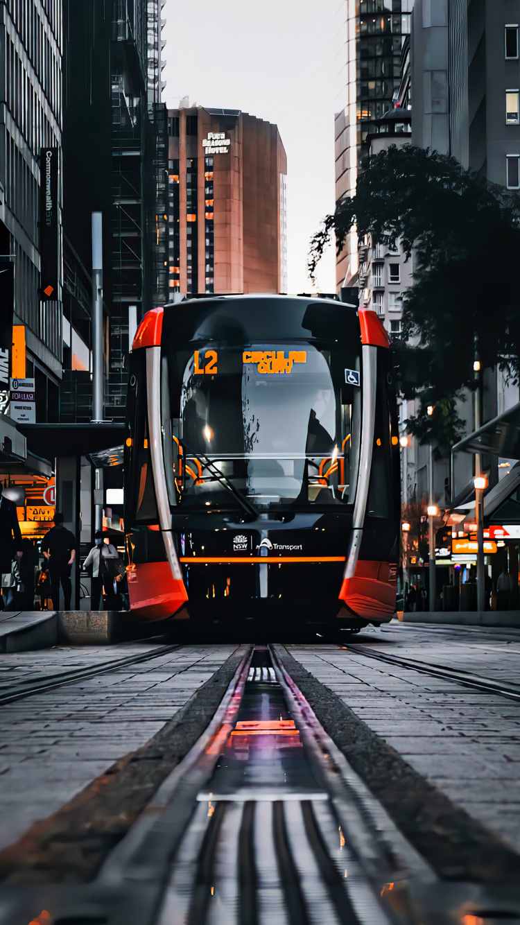 Обои общественный транспорт, железнодорожный транспорт, транспорт, трамвай, здание в разрешении 750x1334