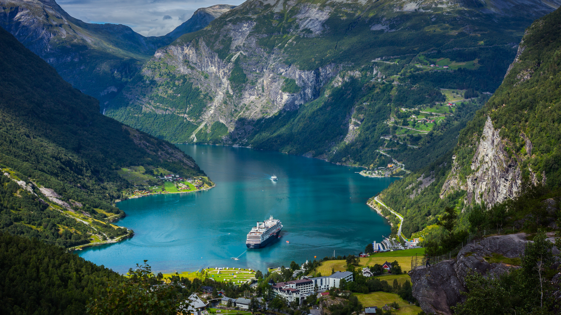 Обои фьорд, гора, природа, нагорье, каровое озеро в разрешении 1920x1080