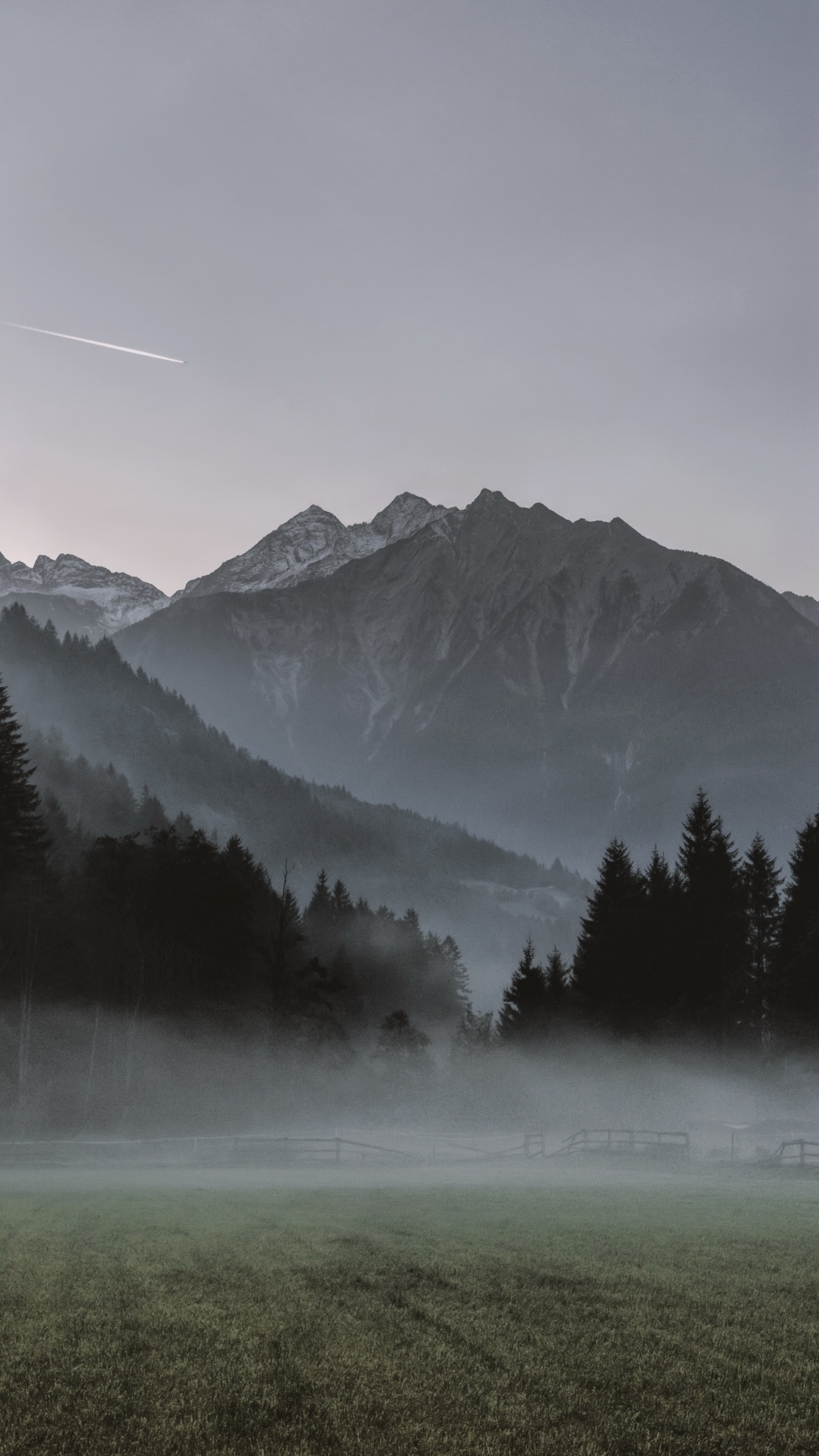 Обои часовая башня, soundcloud, облако, гора, атмосфера в разрешении 1080x1920