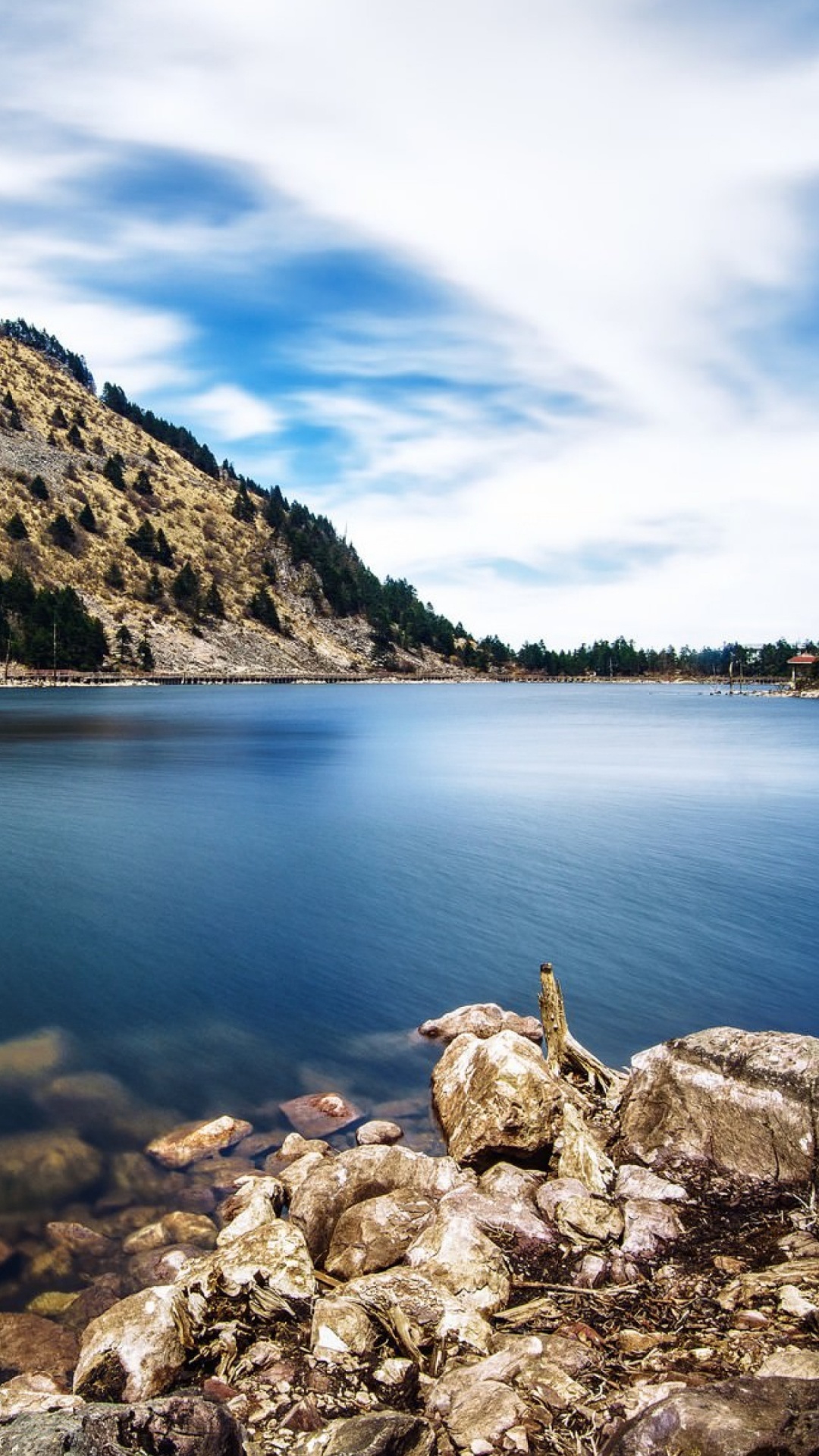 Обои природа, водоем, вода, природный ландшафт, озеро в разрешении 1080x1920