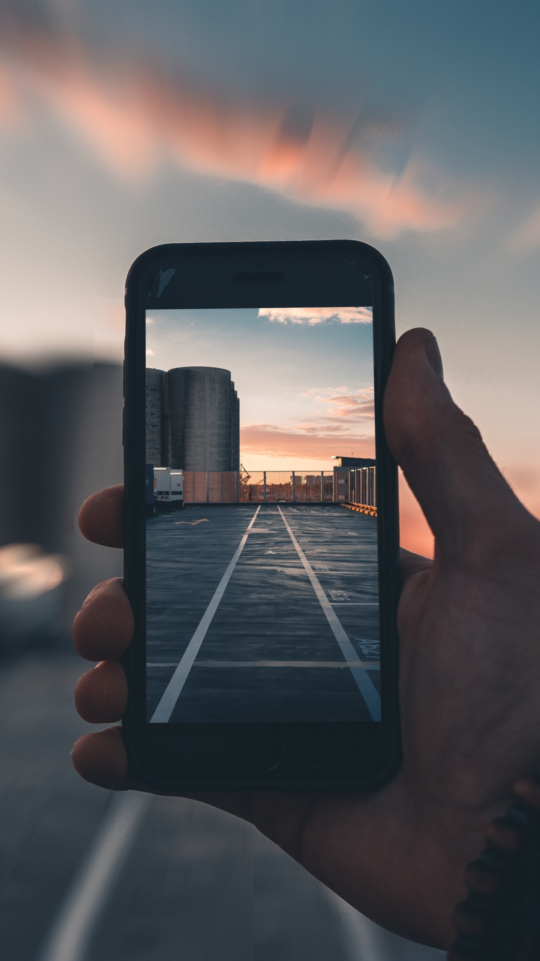 Обои облако, гаджет, технологии, электронное устройство, смартфон в разрешении 1080x1920