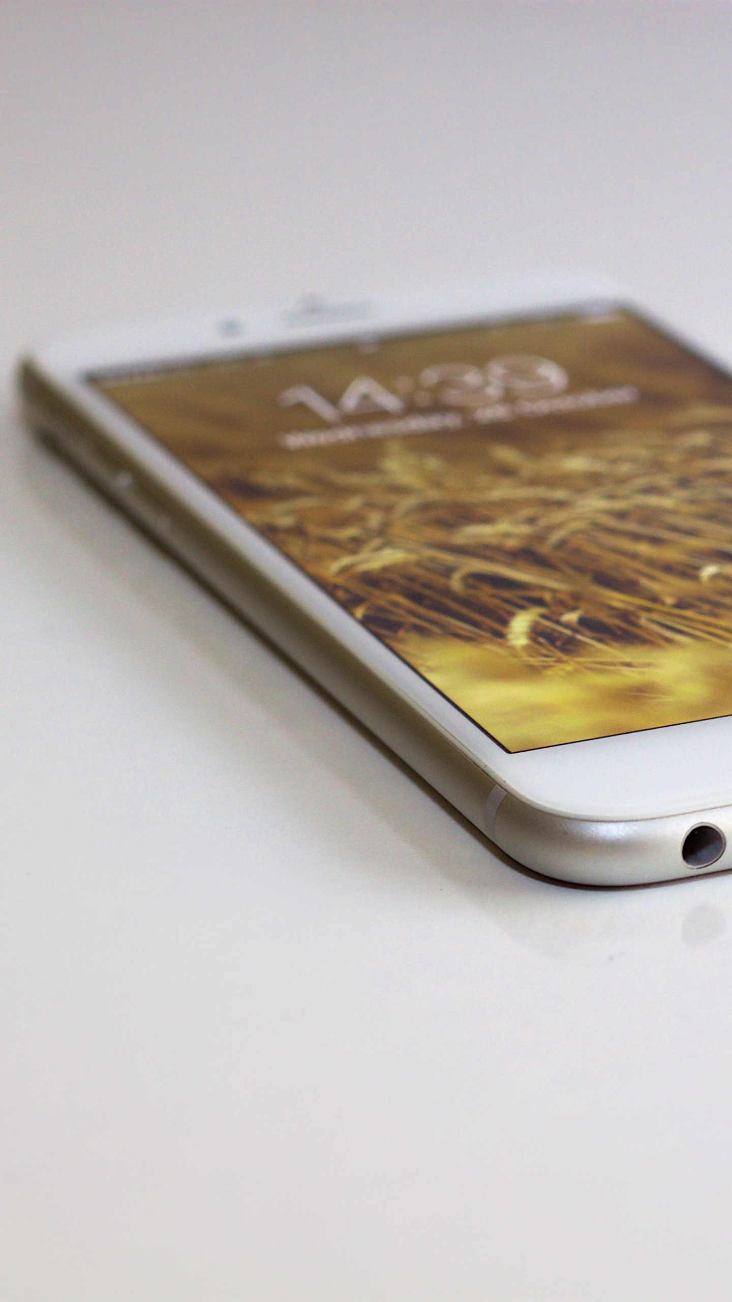 Обои виртуальная реальность, смартфон, металл, apple, электроника в разрешении 1440x2560