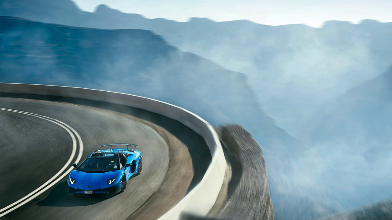 Обои Ламборджини, горный рельеф, дорога, горный хребет, облако в разрешении 1280x720