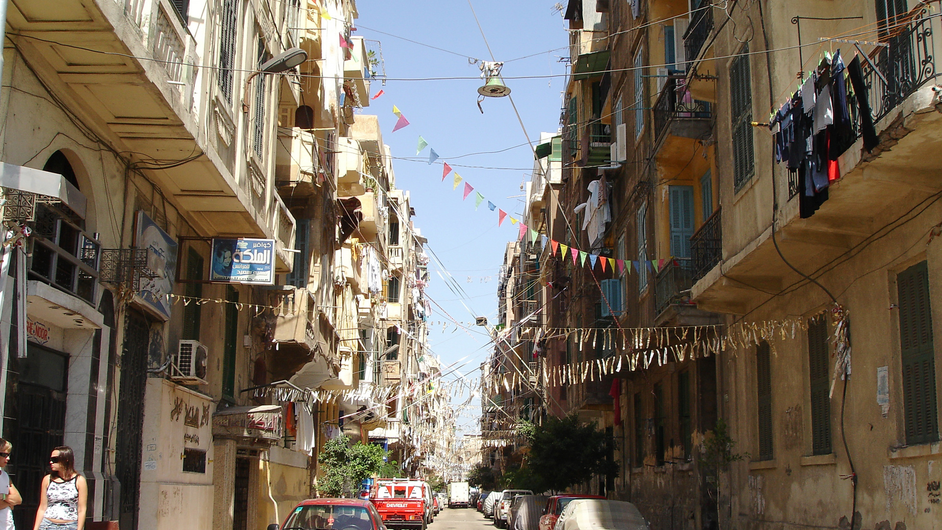 Обои аллея, фасад, здание, соседство, улица в разрешении 1920x1080