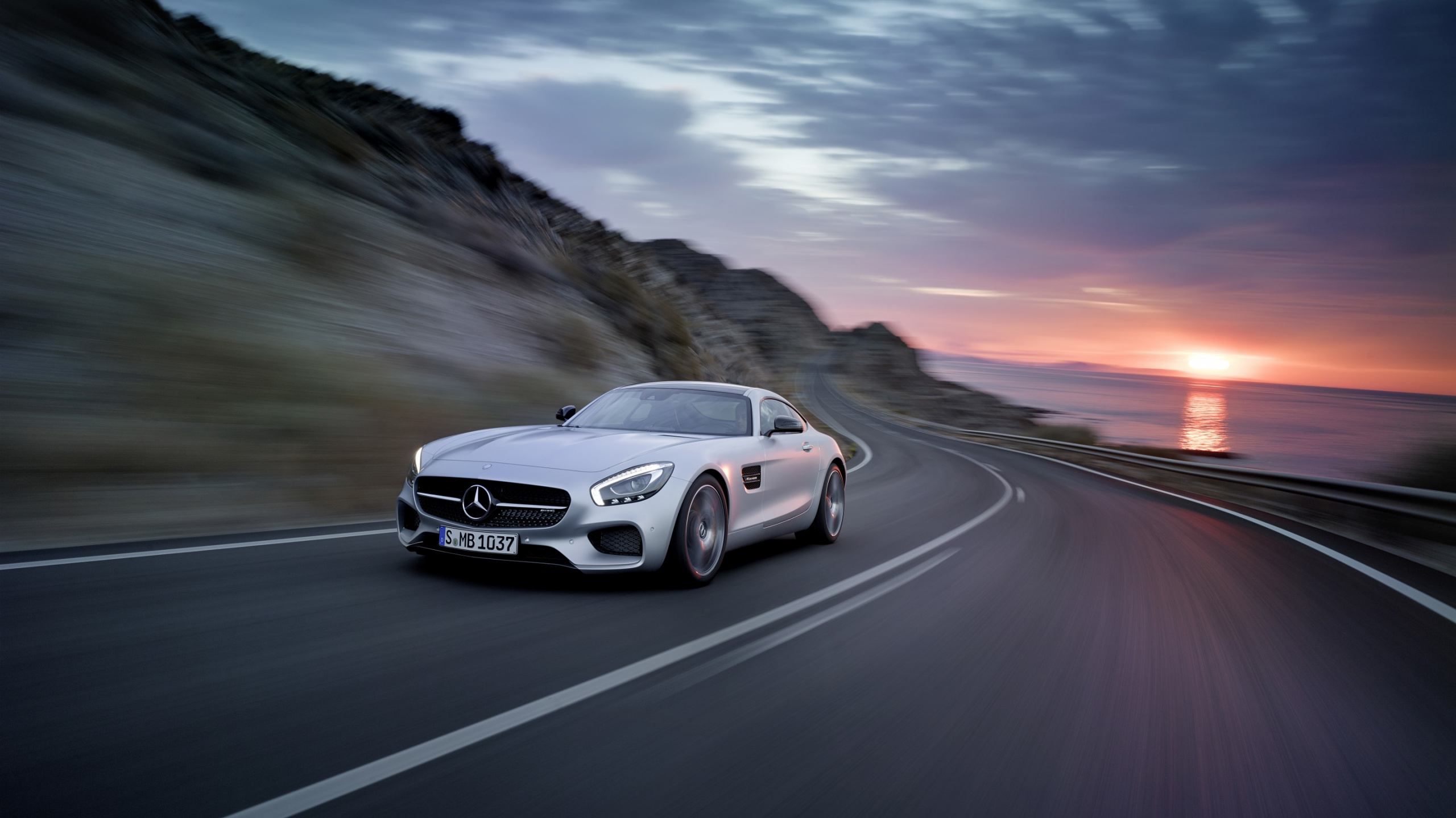 Обои авто, спорткар, дорога, mercedes benz, mercedes benz sls amg в разрешении 2560x1440