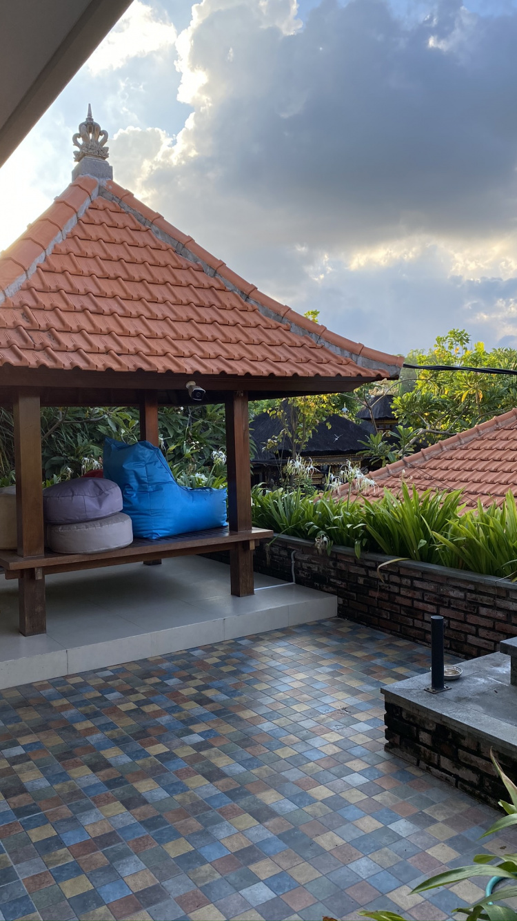 Обои бали, имущество, недвижимость, крыша, сад в разрешении 750x1334