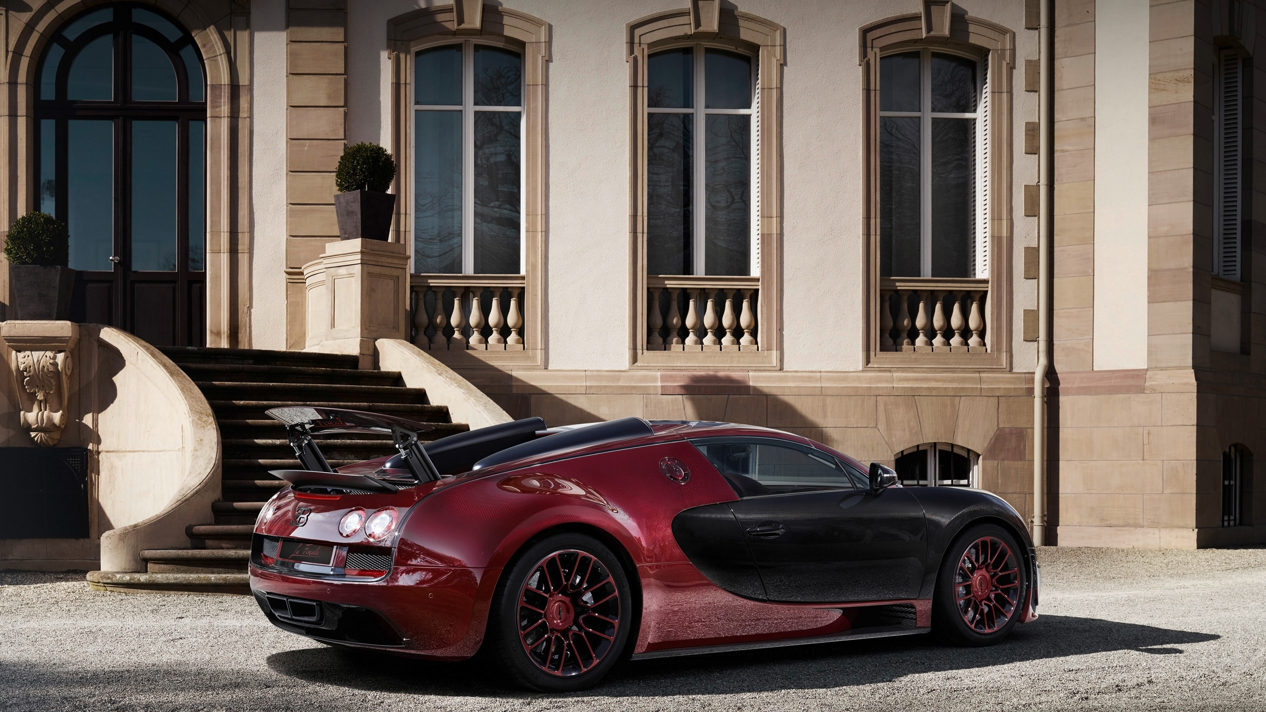 Обои bugatti, суперкар, Бугатти вейрон, моторный транспорт, купе в разрешении 2560x1440