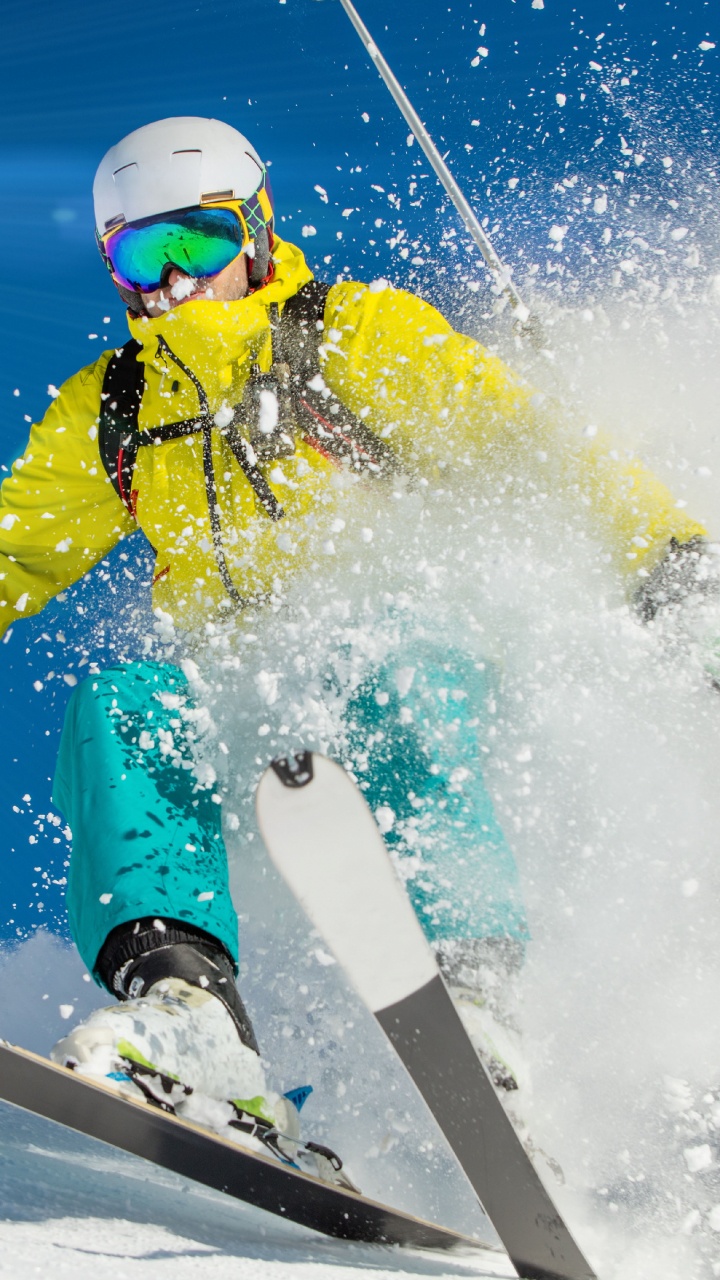 Обои лыжи, снег, горные лыжи, лыжа, экстремальный вид спорта в разрешении 720x1280