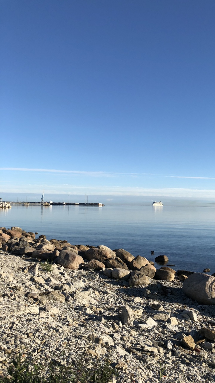 Обои море, вода, берег, побережье, рок в разрешении 720x1280