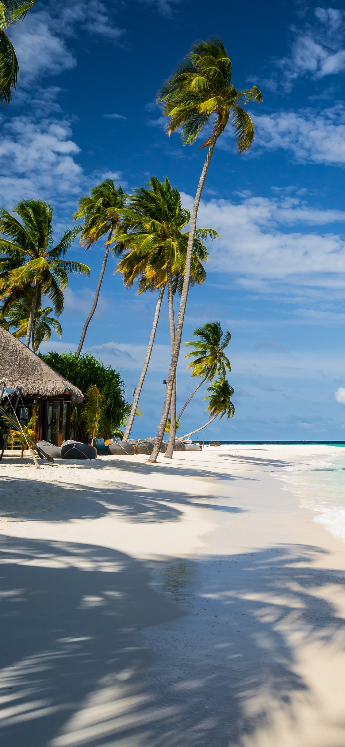 Обои отпуск, жилье, пляж, прибежище, путешествие в разрешении 1125x2436