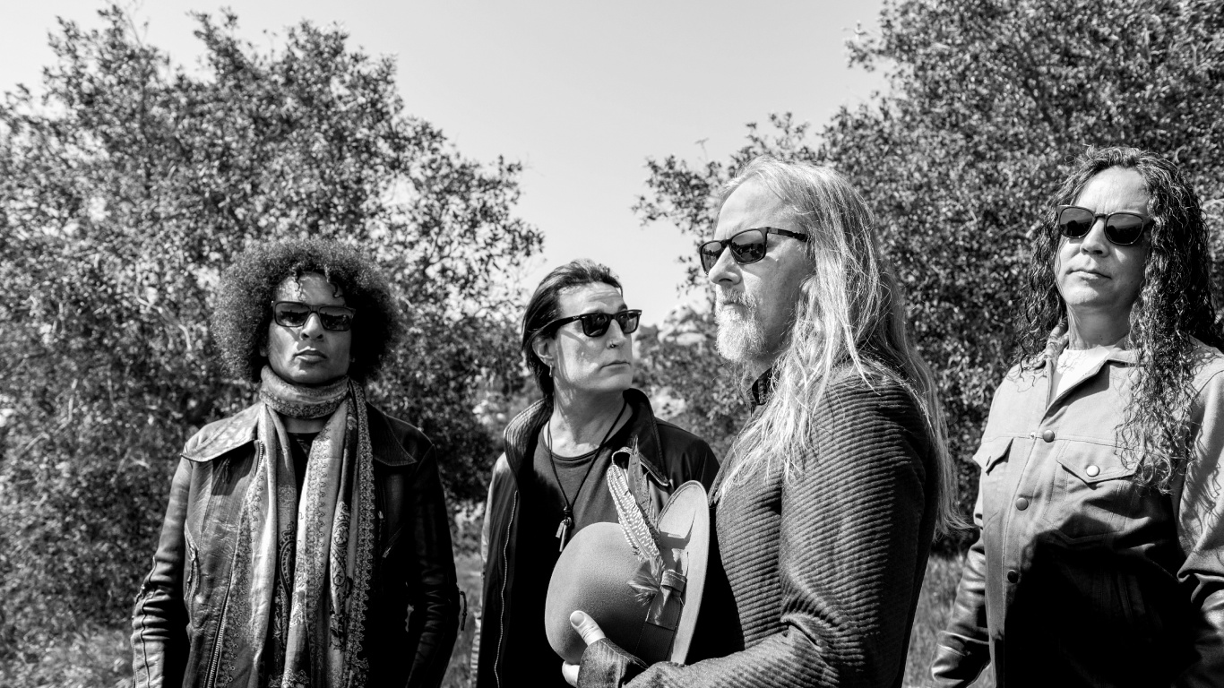 Обои Алиса В Цепях, Джерри Кантрелл, Ренье Туман, гранж, социальная группа в разрешении 1366x768