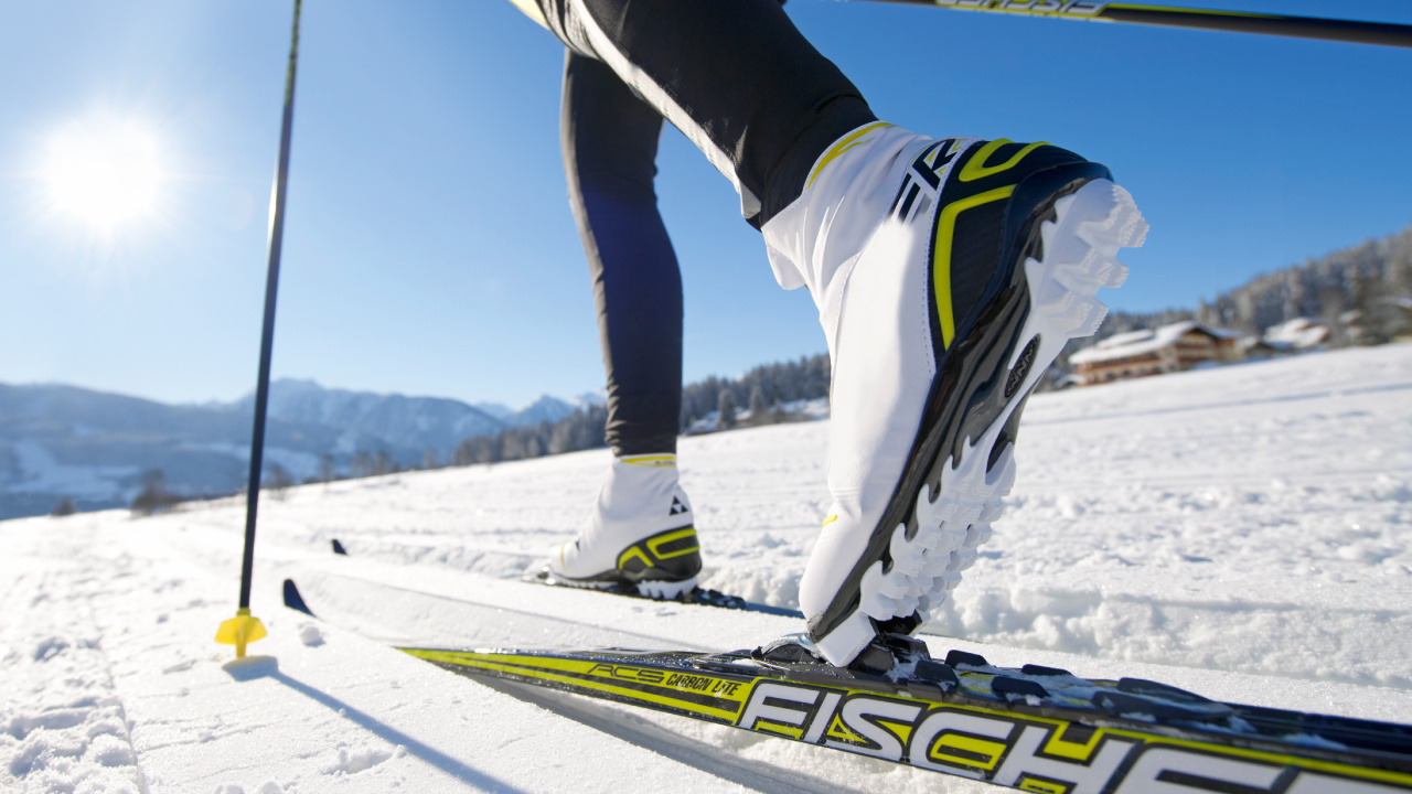 Обои беговые лыжи, лыжи, Северные лыжи, горные лыжи, занятие спортом в разрешении 1280x720