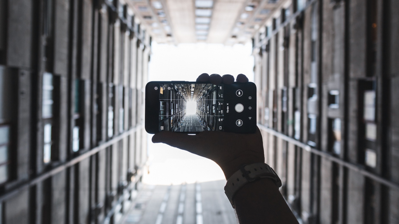 Обои транспорт, здание, архитектура, городской район, линия в разрешении 1366x768