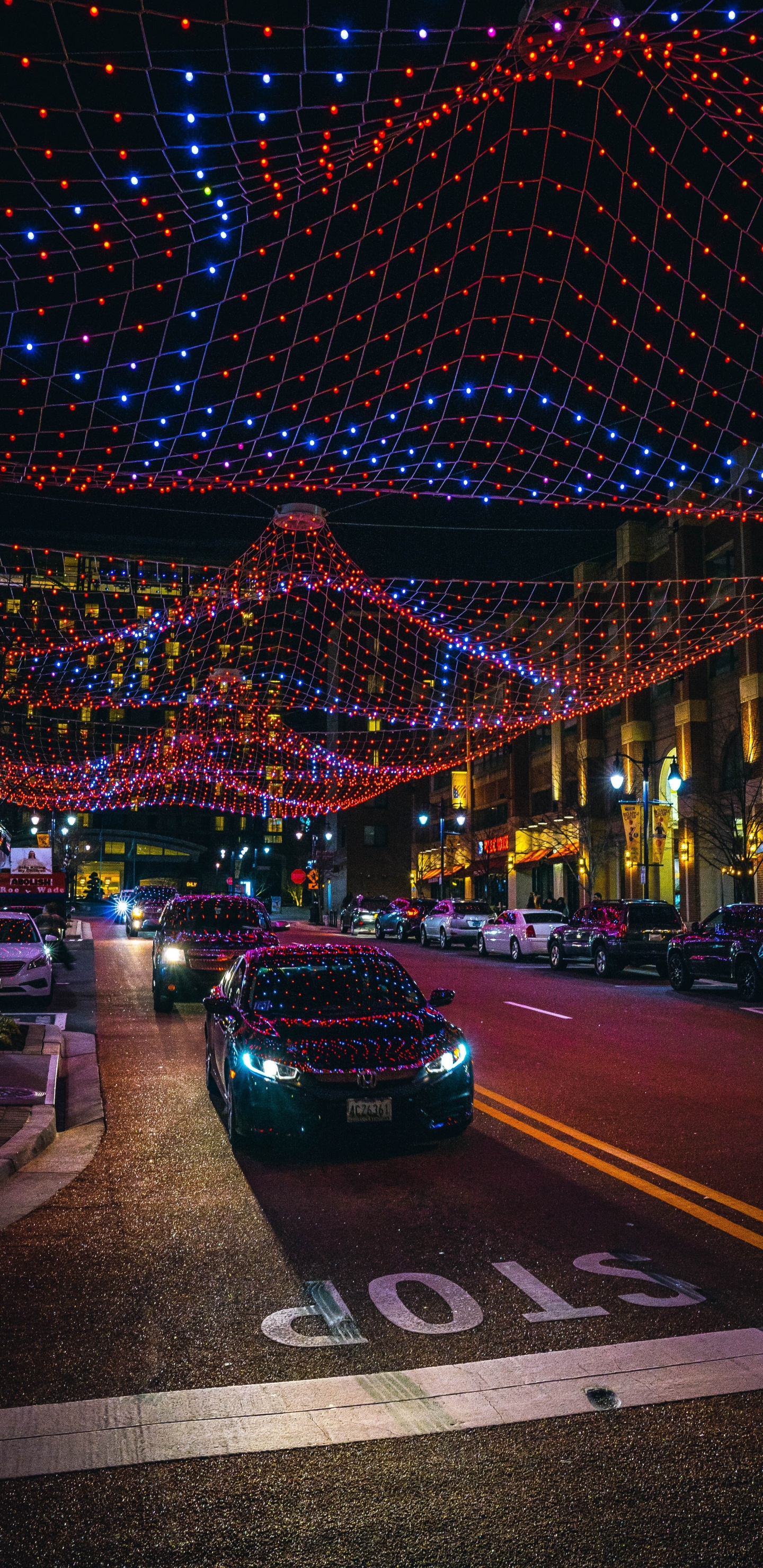 Обои уличный фонарь, ночь, свет, освещение, городской район в разрешении 1440x2960