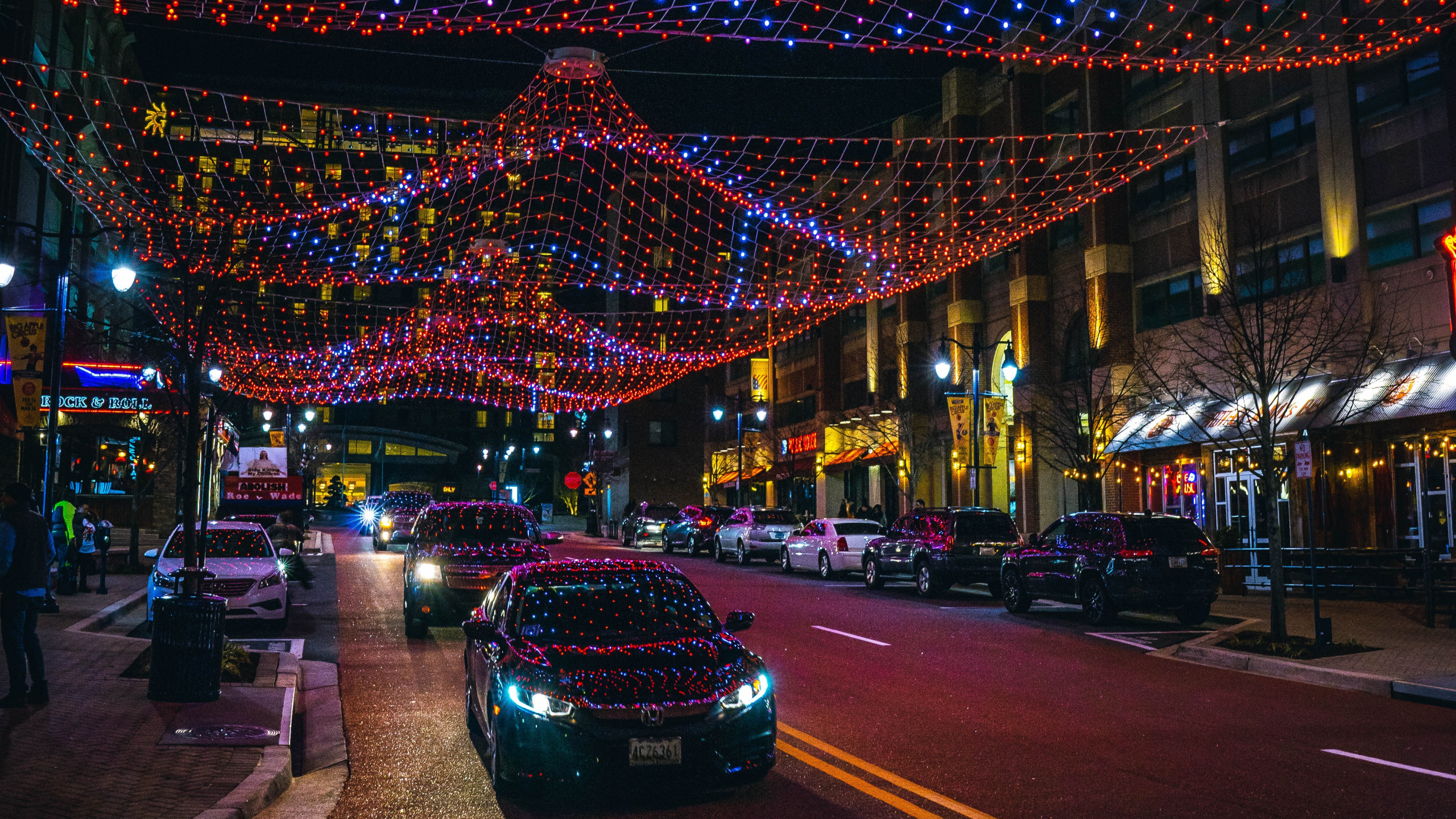 Обои уличный фонарь, ночь, свет, освещение, городской район в разрешении 2560x1440