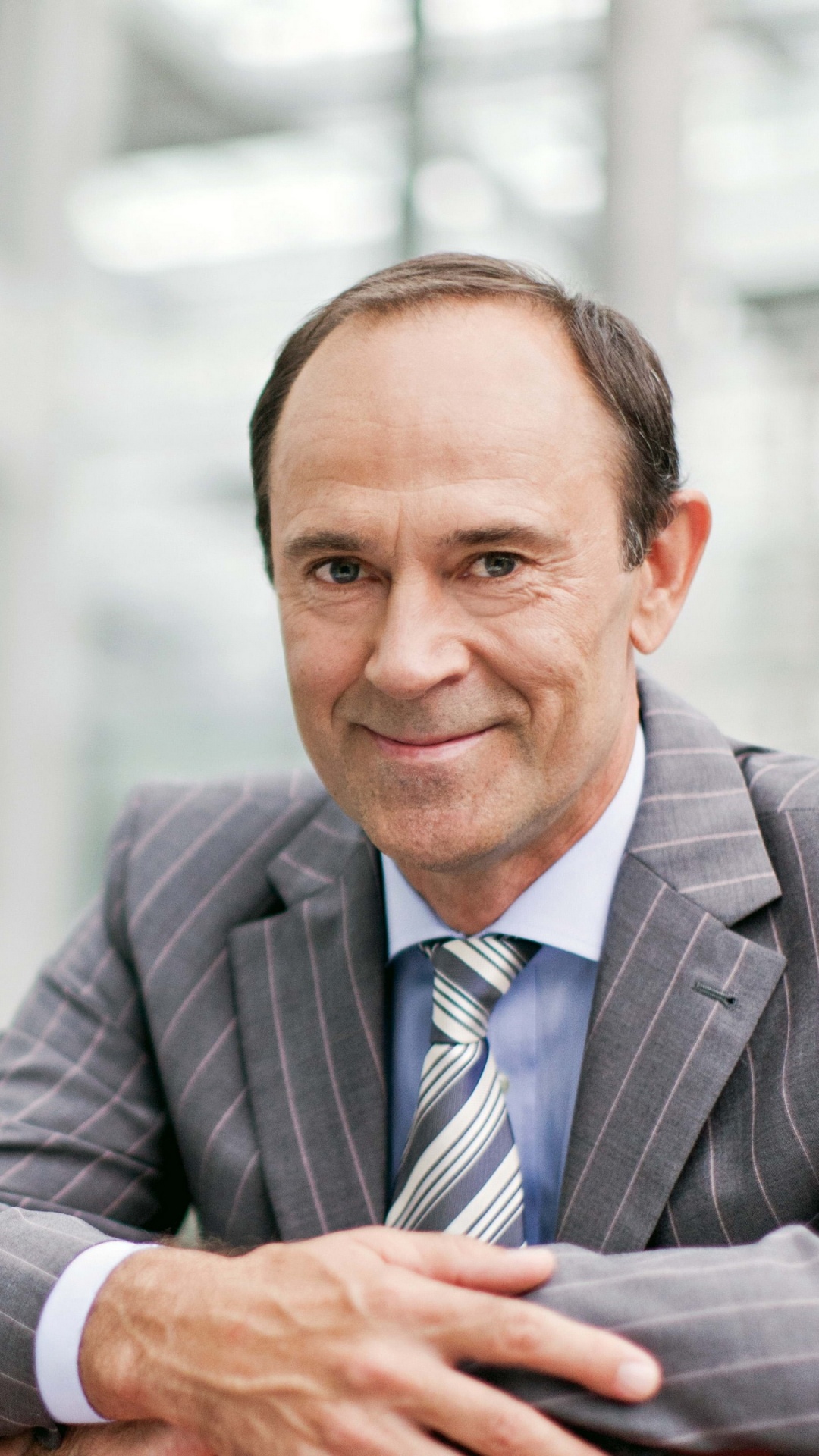 Обои бизнес, управление, энергия, белые воротнички, предприниматель в разрешении 1080x1920