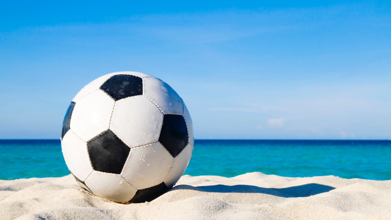 Обои пляжный футбол, пляж, мяч, футбол, футбольный мяч в разрешении 1280x720