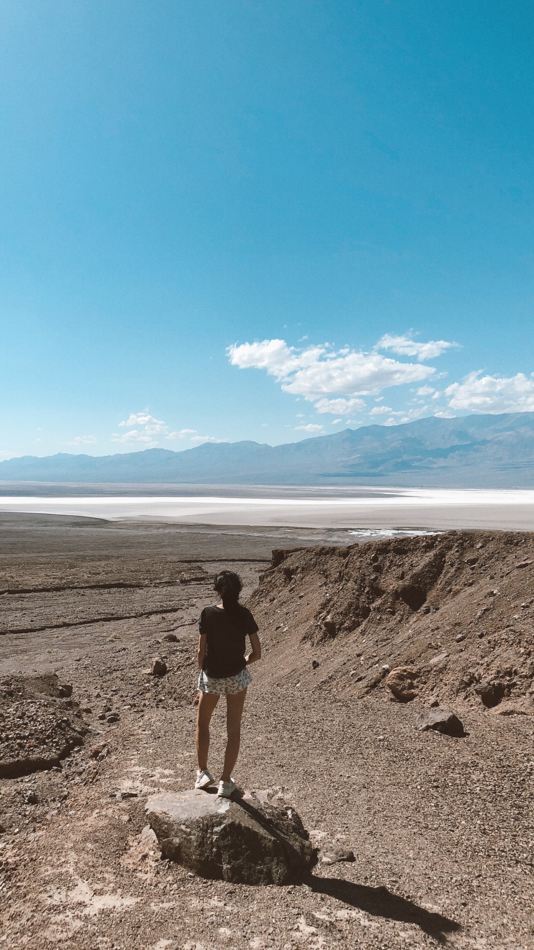 Обои десерт, почва, песок, бесплодные земли, эолийские рельефы в разрешении 1080x1920