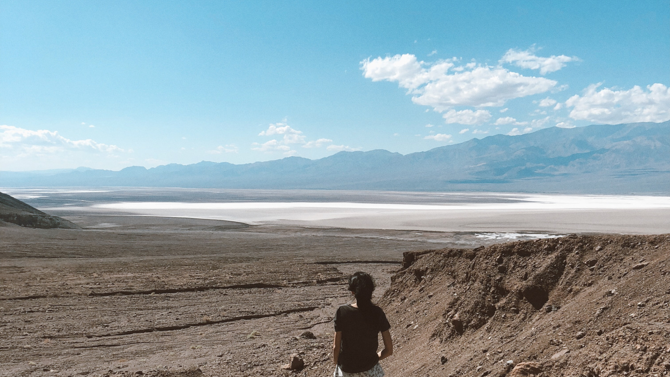 Обои десерт, почва, песок, бесплодные земли, эолийские рельефы в разрешении 1366x768