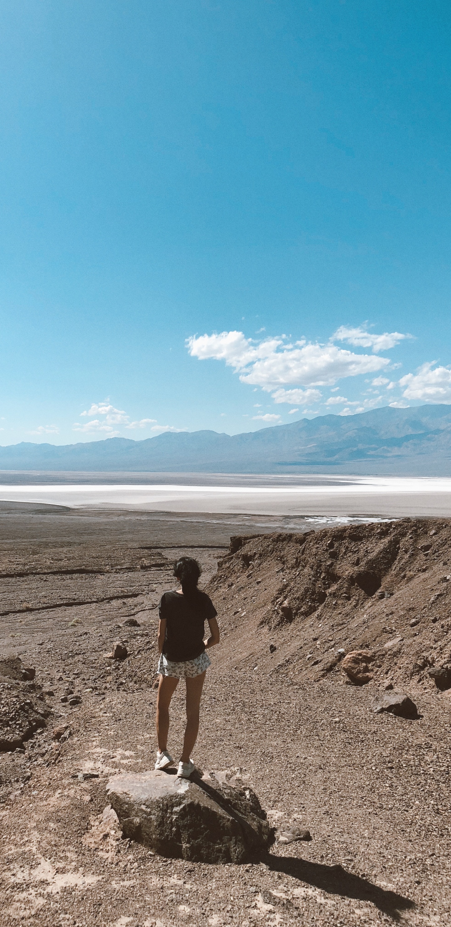 Обои десерт, почва, песок, бесплодные земли, эолийские рельефы в разрешении 1440x2960