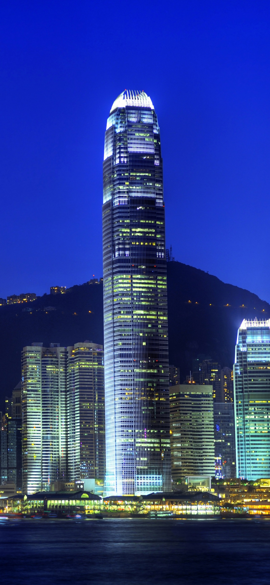 Обои Гавань Виктория, город, городской пейзаж, метрополия, городской район в разрешении 1125x2436