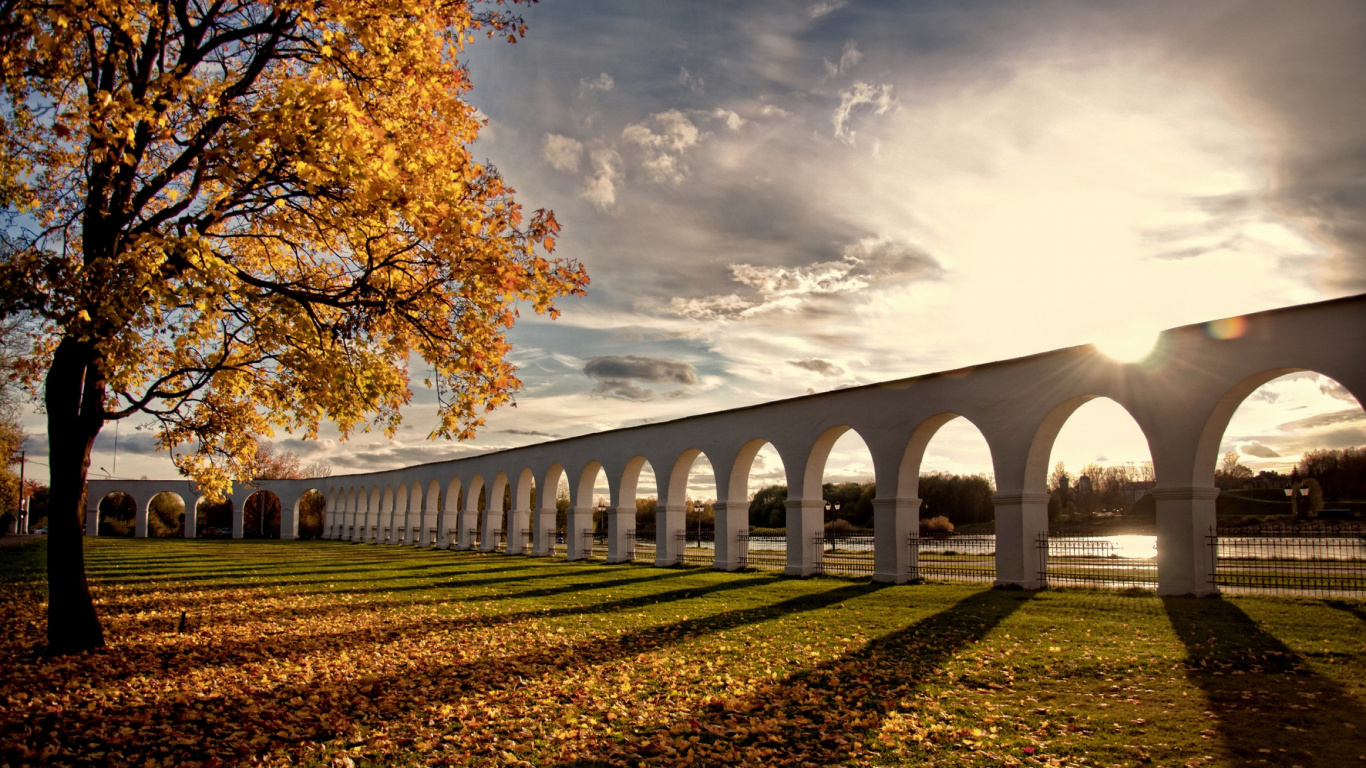 Обои мост, лист, виадук, дерево, осень в разрешении 1366x768