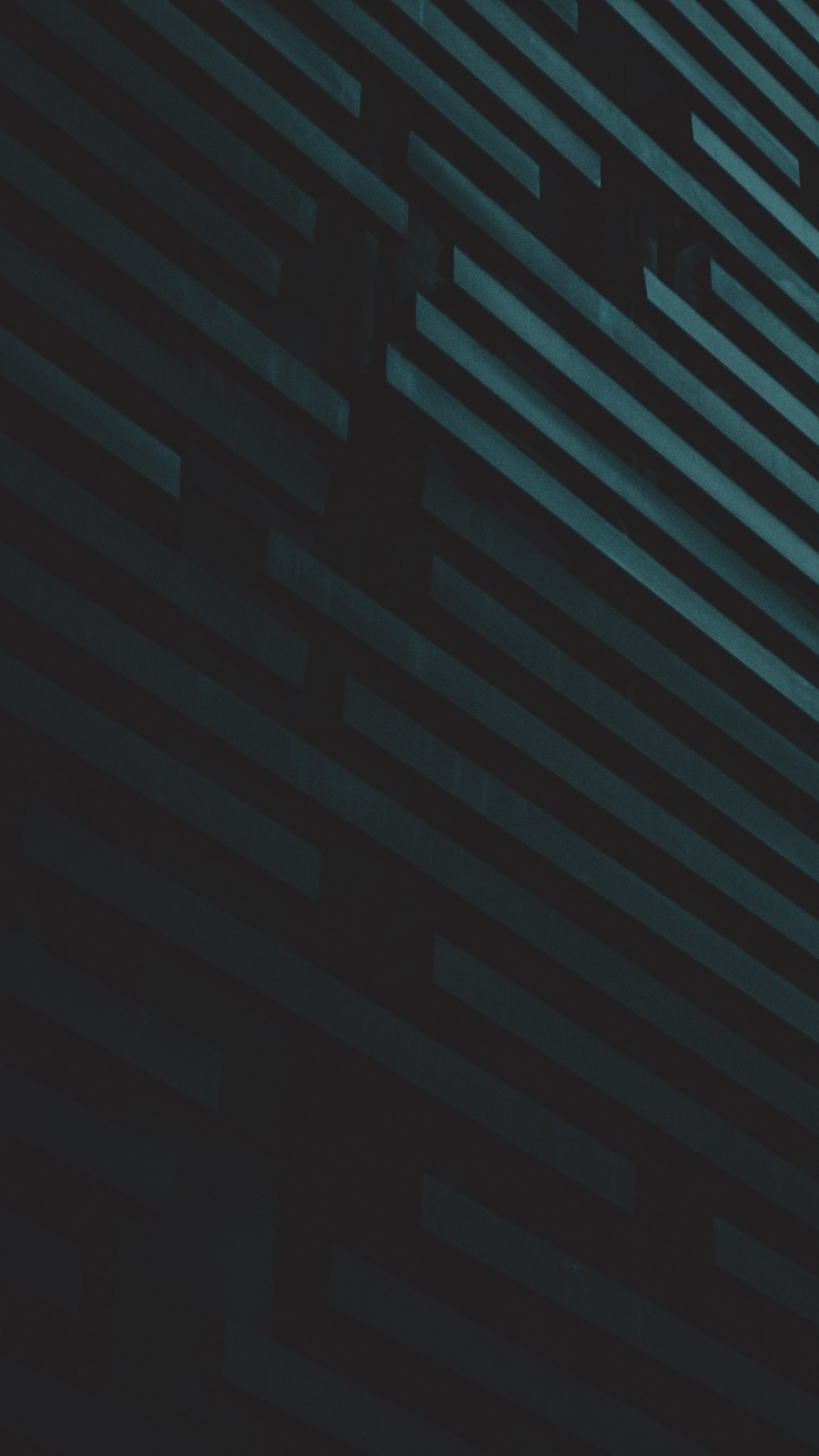 Обои черный, угол, линия, оттенки серого, свет в разрешении 1440x2560