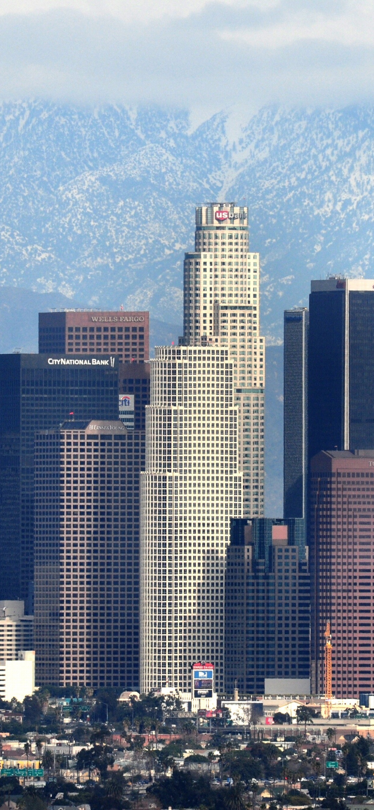 Обои Центр Лос-Анджелеса, город, городской пейзаж, метрополия, городской район в разрешении 1242x2688