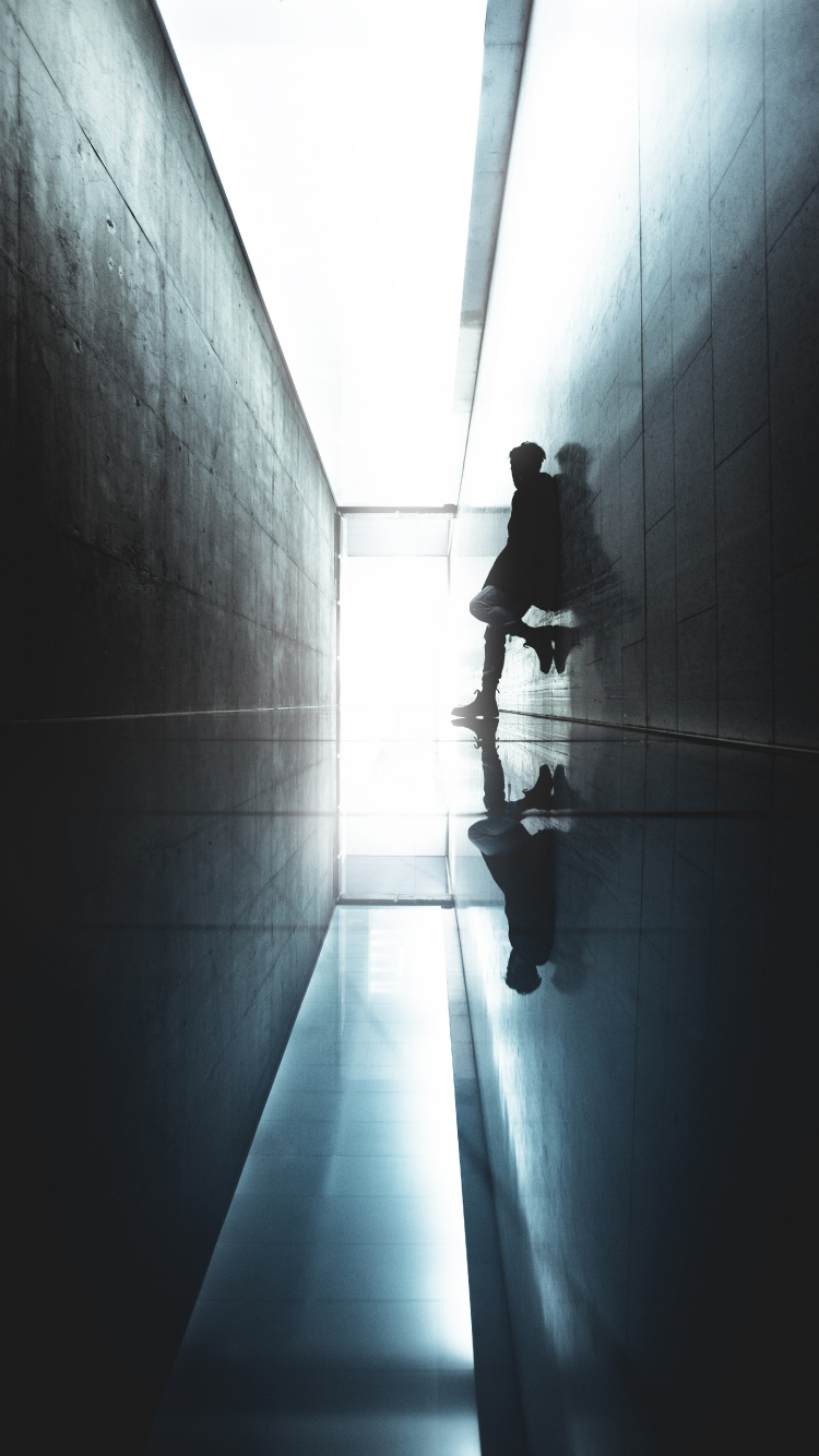 Обои архитектура, белые, свет, отражение, дневное освещение в разрешении 750x1334