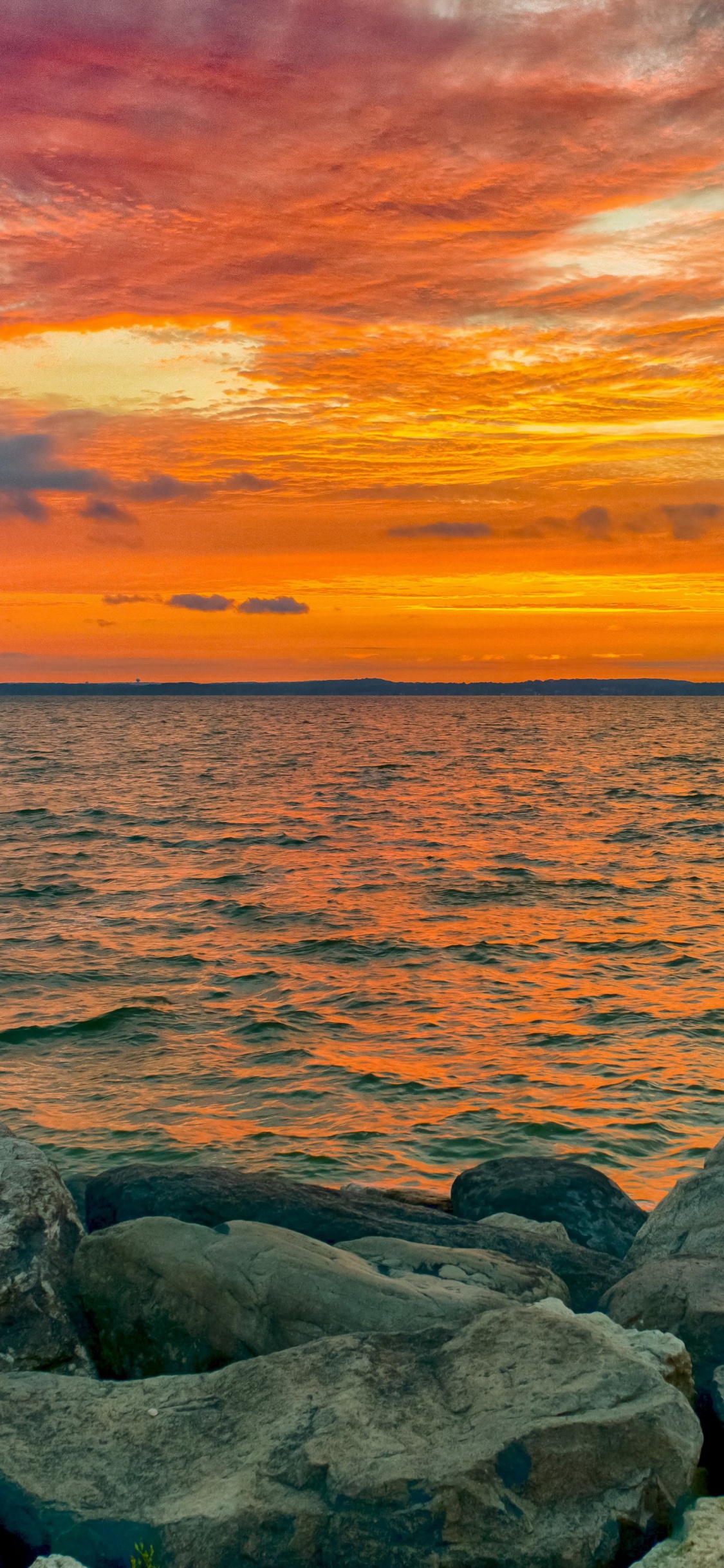 Обои горизонт, андроид, смартфон, облако, вода в разрешении 1125x2436