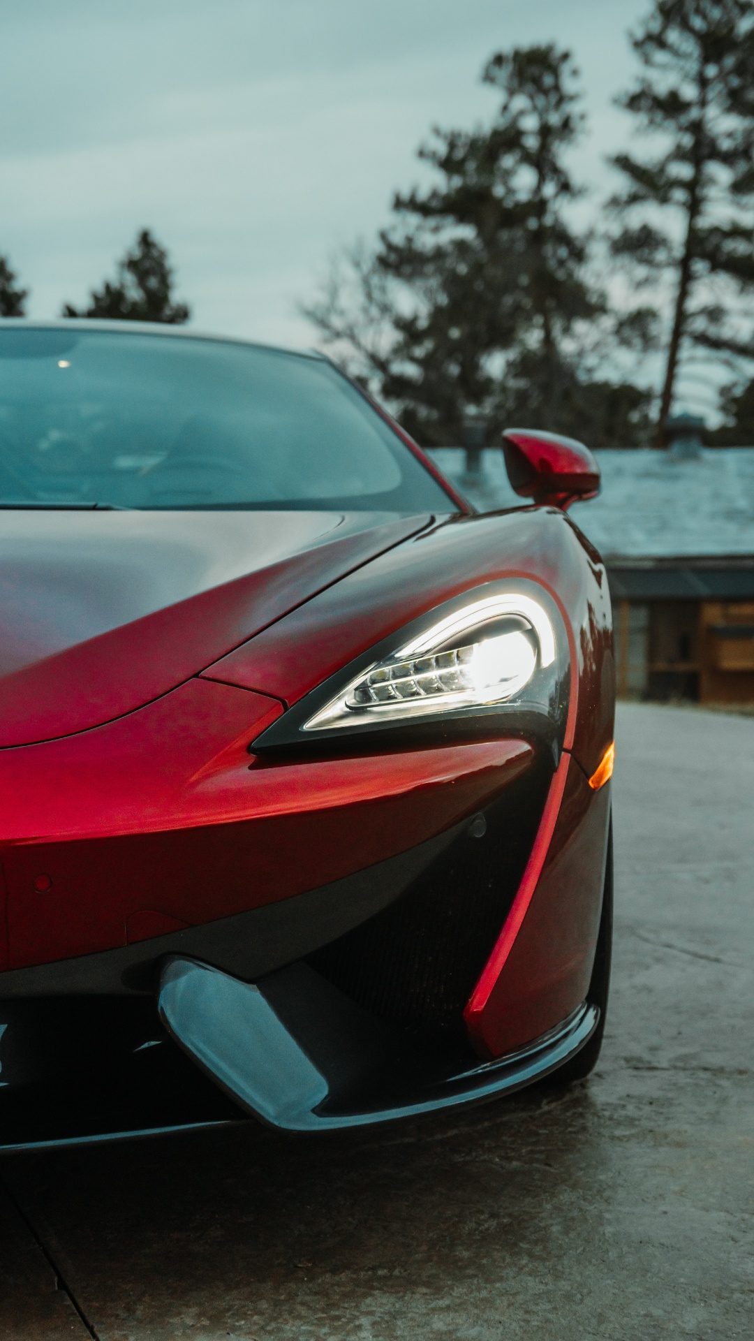 Обои фара суперкара, mclaren automotive, легковые автомобили, суперкар, спорткар в разрешении 1080x1920