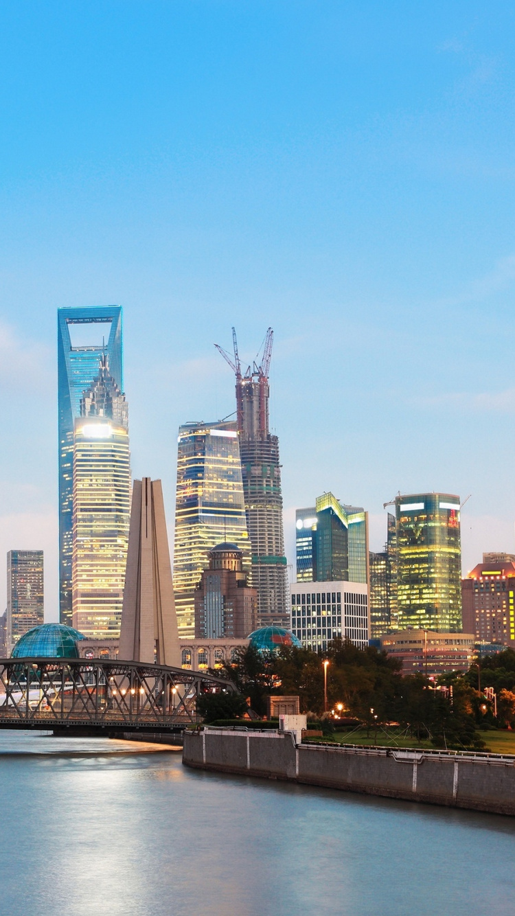 Обои район пудун, город, городской пейзаж, линия горизонта, небоскреб в разрешении 750x1334