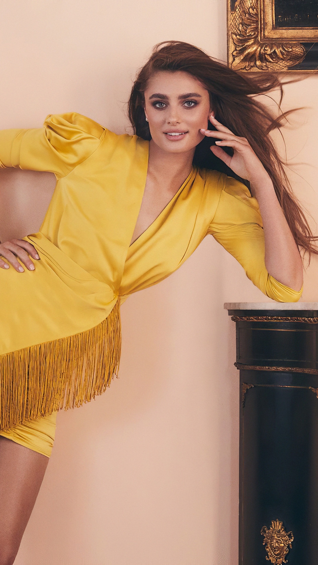 Обои ох-ох Тейлор Хилл, платье, Тейлор Хилл, официальная одежда, прическа в разрешении 1080x1920