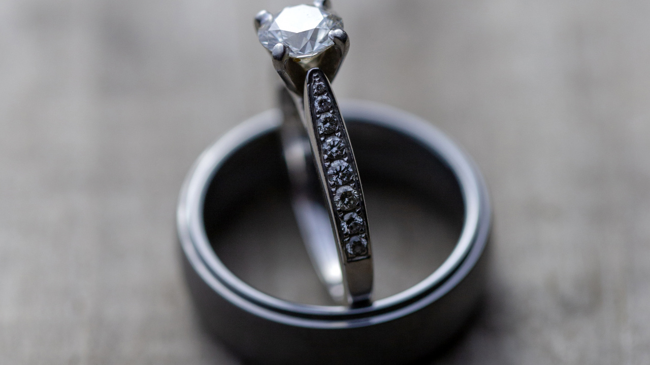 Обои обручальное кольцо, кольцо, алмаз, золото, свадьба в разрешении 1280x720