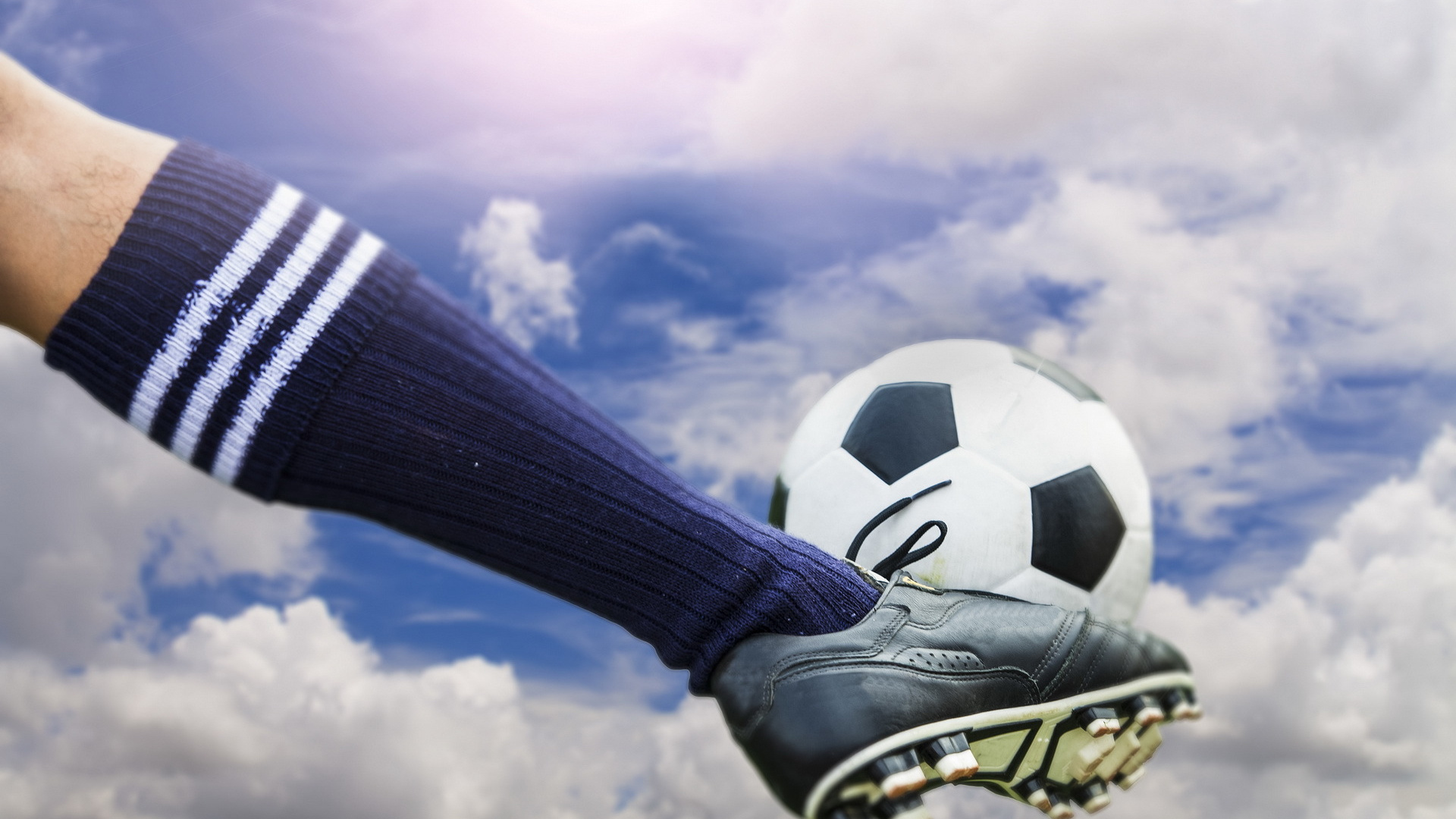 Обои мяч, небо, защитное снаряжение в спорте, палоун, паллоне в разрешении 1920x1080