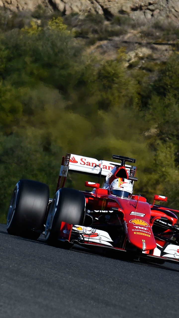 Обои формула один автомобиль, скудерия Феррари, SF15-T в Феррари, авто, автогонки в разрешении 720x1280