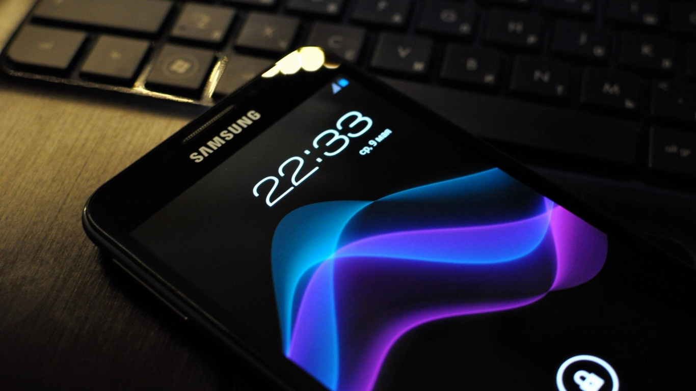 Обои электронное устройство, технологии, гаджет, обычный телефон, приспособление в разрешении 1366x768