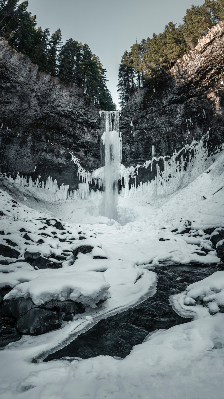 Обои водопад, природа, вода, зима, снег в разрешении 750x1334