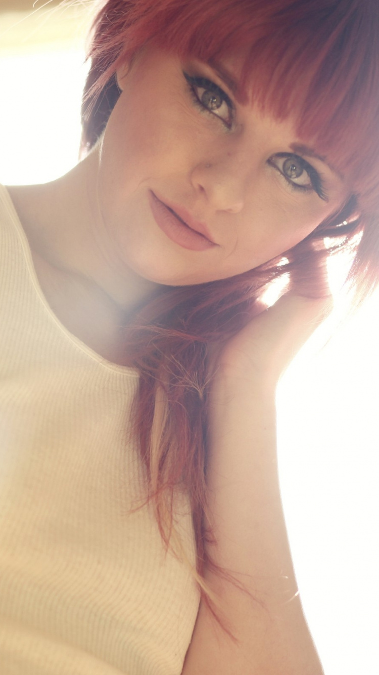 Обои длинные волосы, каштановые волосы, красота, окраска волос, девушка в разрешении 750x1334